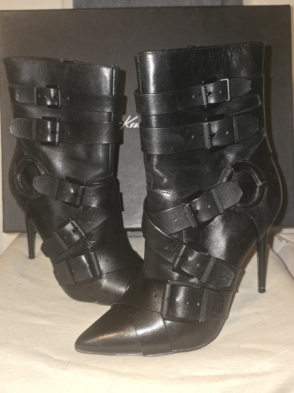 Kenneth Cole New York Gaki Black Leather Multi Buckle Stiletto Boots 6M